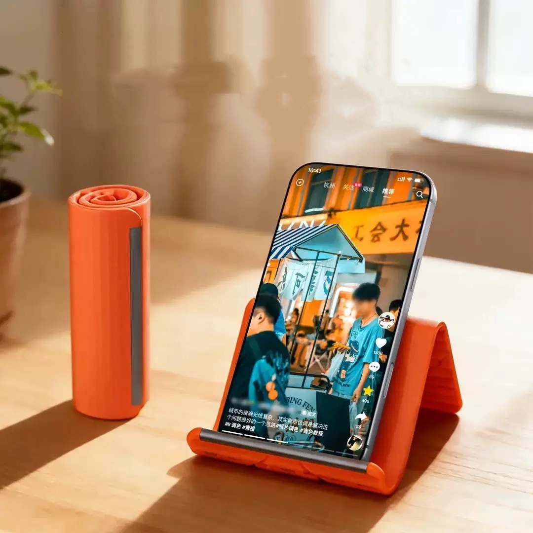 Travel Accessories Must Have - Lazy Portable Phone Stand Silicone Desktop