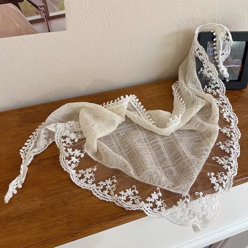Fashion Lace Triangle Headscar - Travel Accessories For Elderly ulasan dan harga
